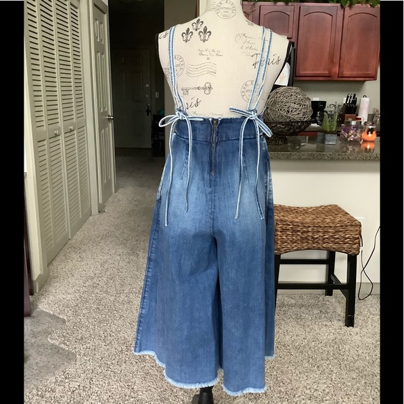 💙 Denim Jumpsuit 💙 - Picture 3 of 12